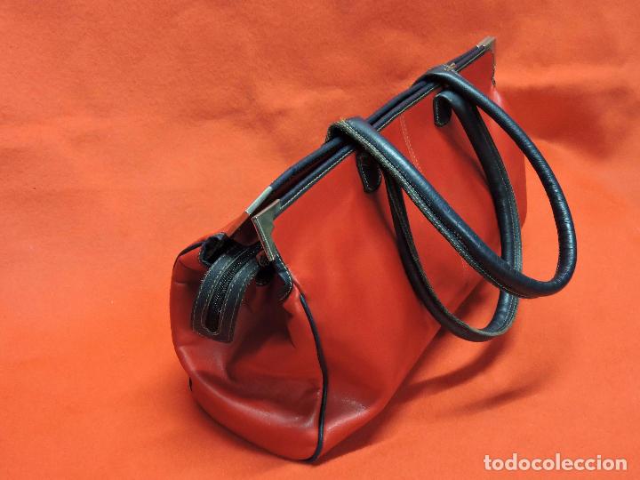 Segunda mano: BOLSO ROJO - Foto 4