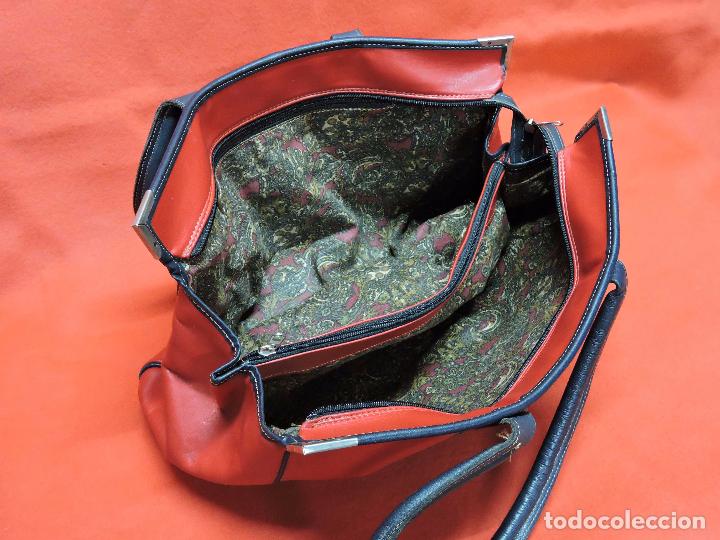 Segunda mano: BOLSO ROJO - Foto 5