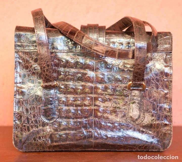 Segunda mano: Bolso en piel de cocodrilo. - Foto 2
