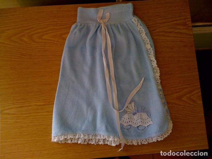 Segunda mano: FALD&Oacute;N BEB&Eacute; AZUL &laquo;COCHECITO&raquo; - Foto 1