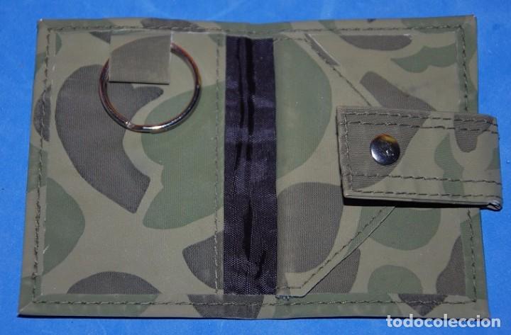 Segunda mano: CARTERA BILLETERA MIMETIZADA (2) - Foto 1