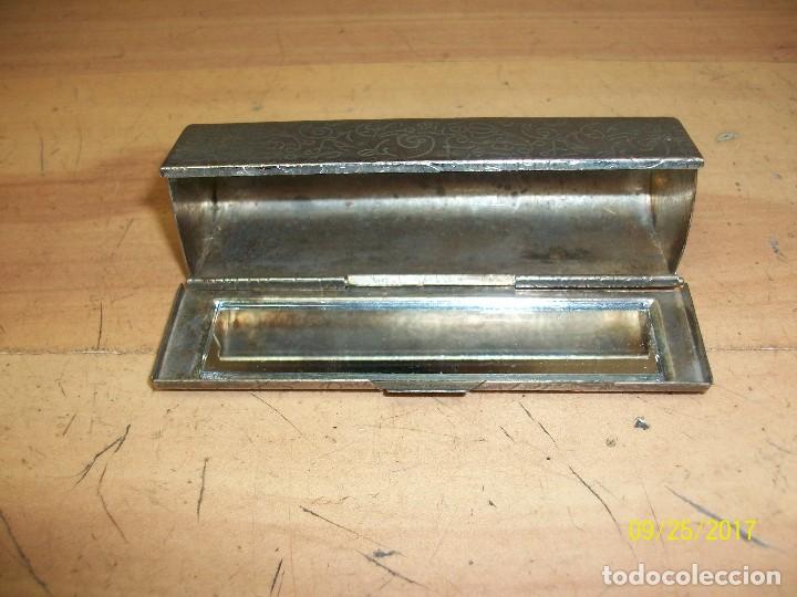 Segunda mano: ANTIGUO ESTUCHE PINTA LABIOS - Foto 3