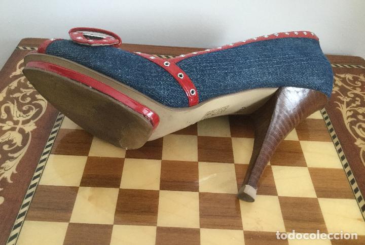 Segunda mano: ZAPATOS DE TAC&Oacute;N VAQUEROS GUESS TALLA 40 - Foto 6