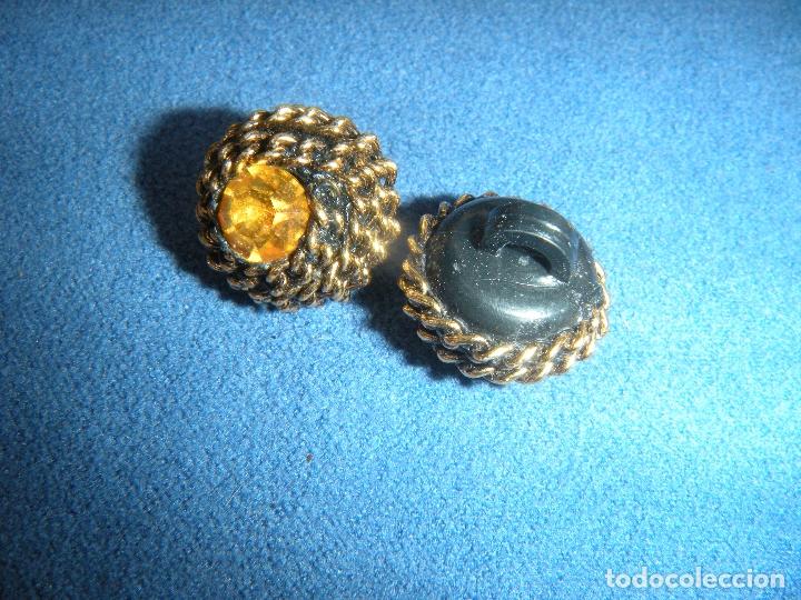Segunda mano: BOTONES - Foto 2