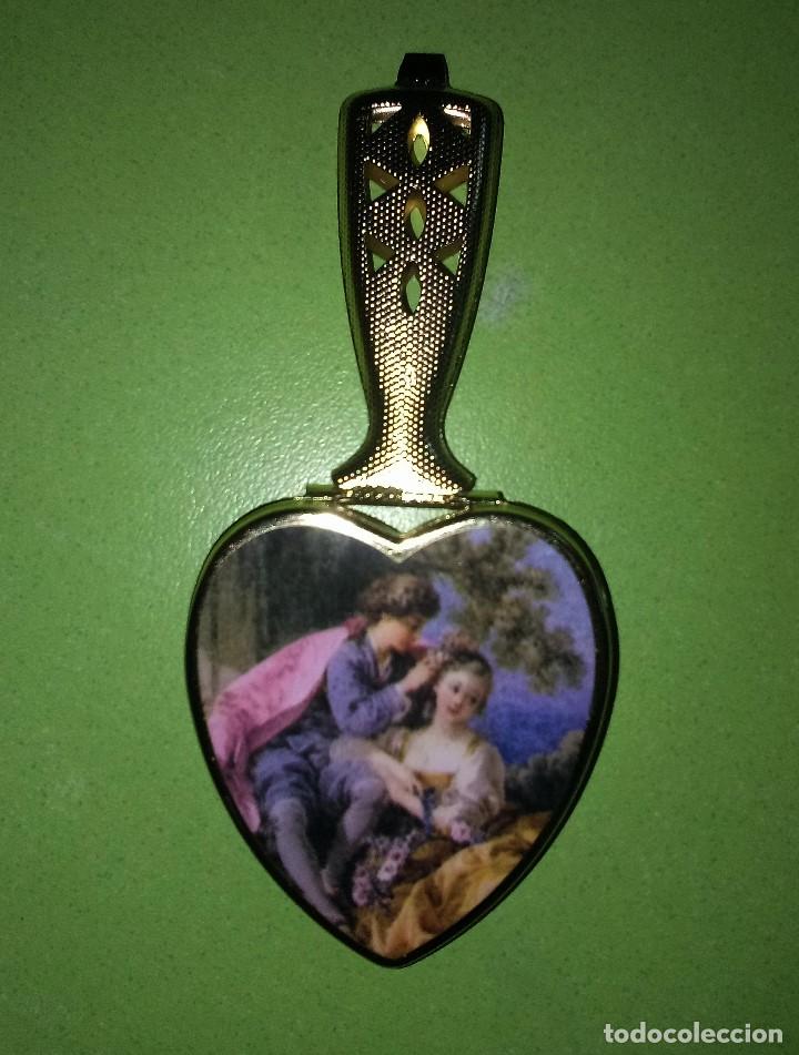 Segunda mano: Espejo de bolsillo/viaje - Foto 1
