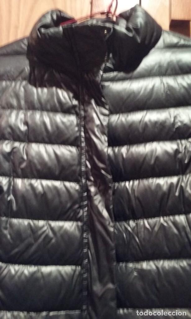 Segunda mano: Chaqueta de plumas negra - Foto 2