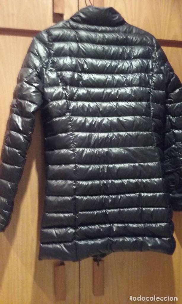 Segunda mano: Chaqueta de plumas negra - Foto 4