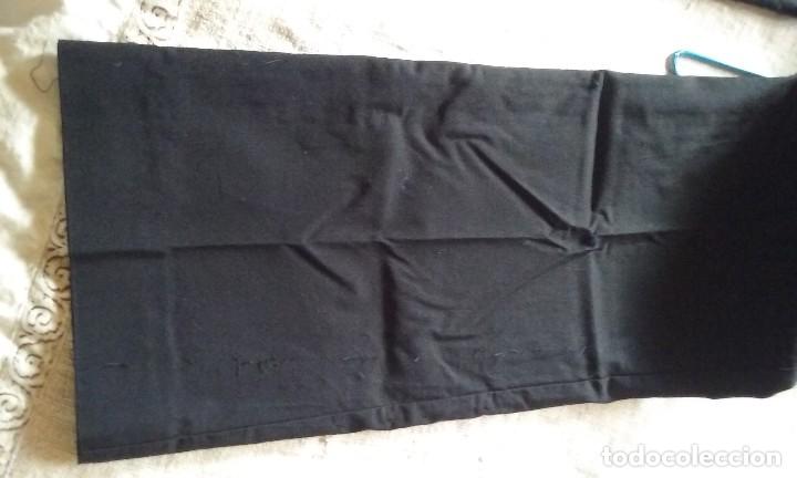 Segunda mano: pantalones negros - Foto 2