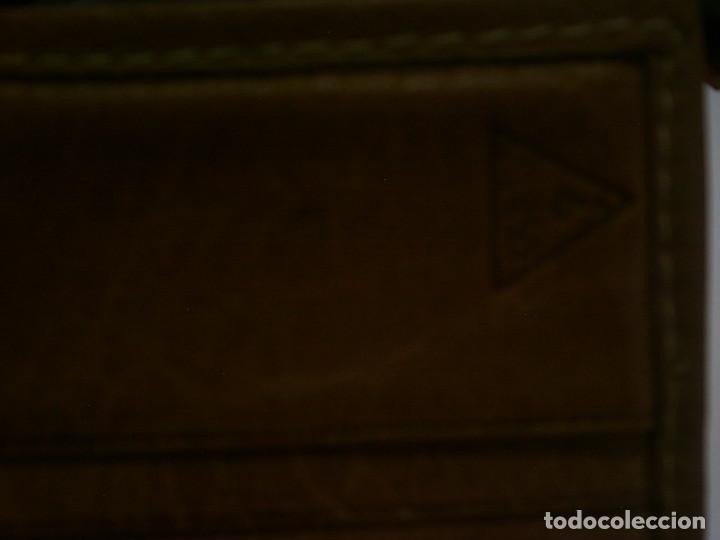 Segunda mano: CARTERA DE LA MARCA GUESS EN PIEL - Foto 2