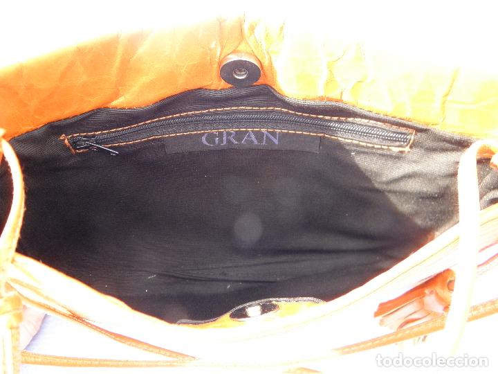 Segunda mano: Bolso naranja marca Gran - Foto 4