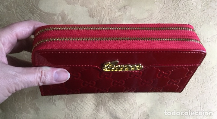 Segunda mano: CARTERA MONEDERO CHAROL GRANATE - Foto 2