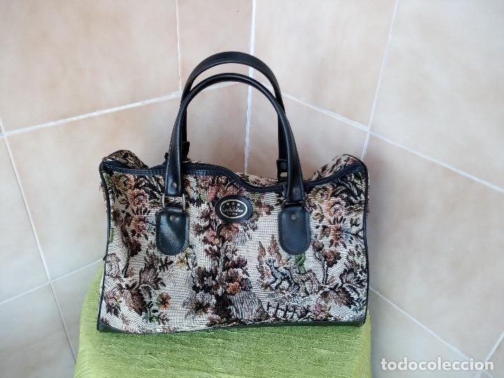 floral holdall bag