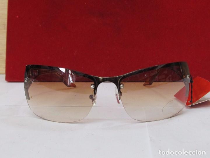 Segunda mano: GAFAS DE SOL DE SE&Ntilde;ORA - Foto 4