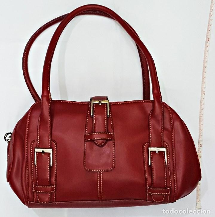 Segunda mano: Bolso de se&ntilde;ora rojo. - Foto 3