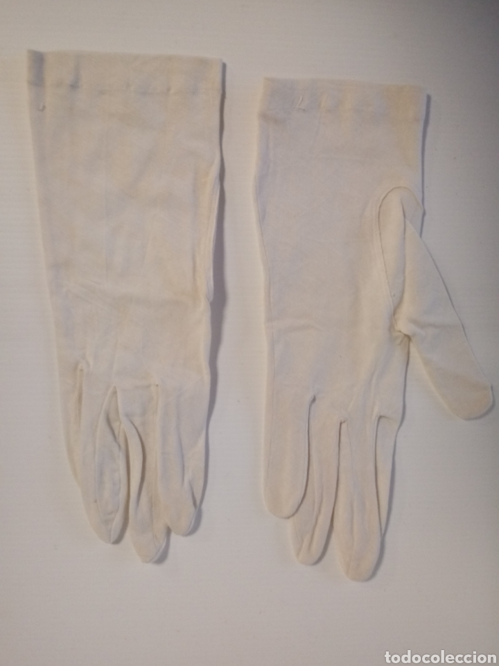 Segunda mano: Guantes blancos algodon antiguos - Foto 2