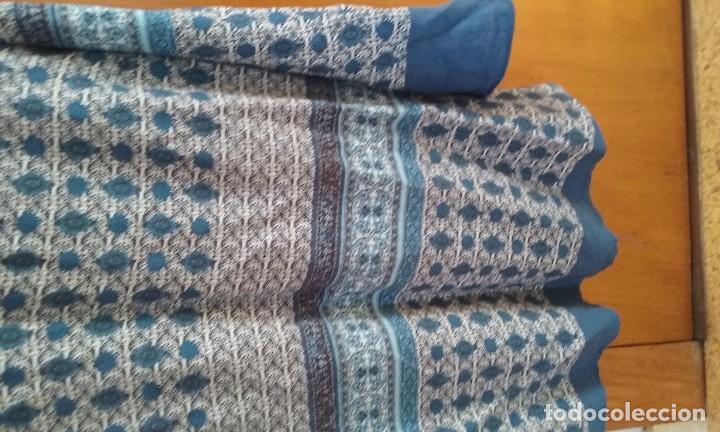 Segunda mano: camiseta estampada azules - Foto 2