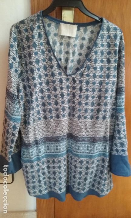 Segunda mano: camiseta estampada azules - Foto 1