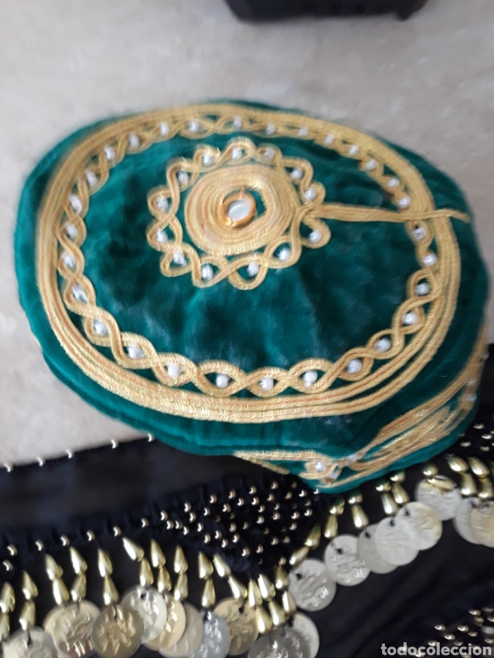 Segunda mano: Cintur&oacute;n para danza del vientre y gorro pakistan&iacute; . - Foto 3