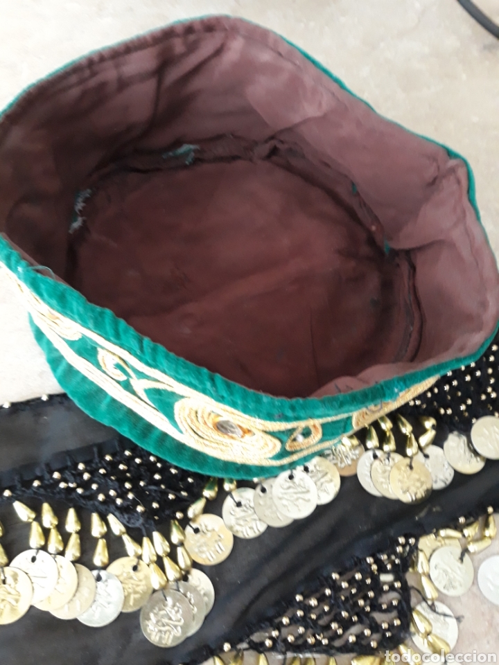 Segunda mano: Cintur&oacute;n para danza del vientre y gorro pakistan&iacute; . - Foto 4