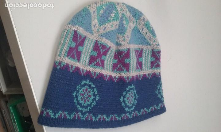 Segunda mano: gorro de lana con dibujos - Foto 1