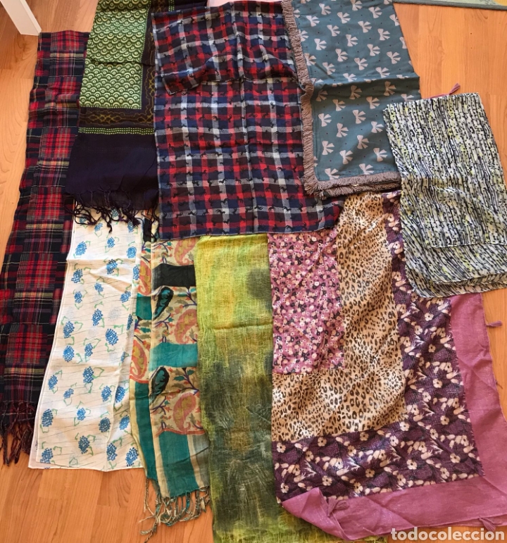 Segunda mano: Lote pa&ntilde;uelos mujer - Foto 2