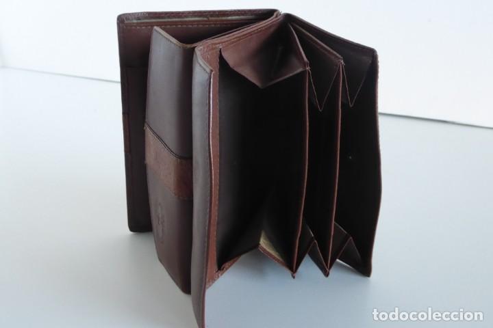 Segunda mano: BILLETERO DE PIEL - Foto 3