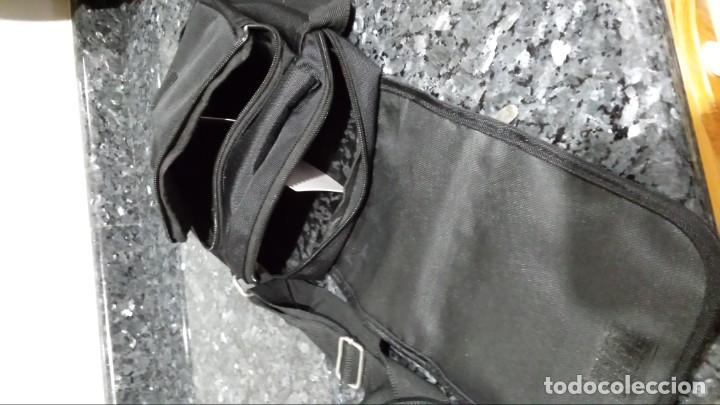 Segunda mano: Bolsa/o de hombre. - Foto 3