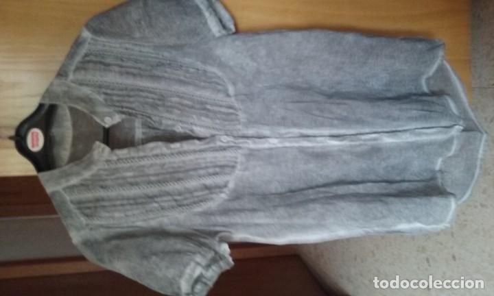Segunda mano: blusa gris - Foto 3