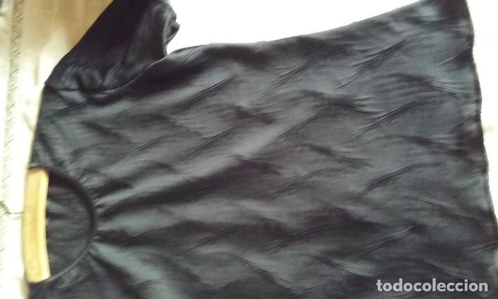 Segunda mano: blusa negra drapeada - Foto 2