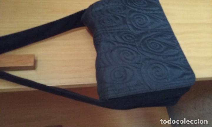 Segunda mano: bolso negro SISLEY - Foto 4