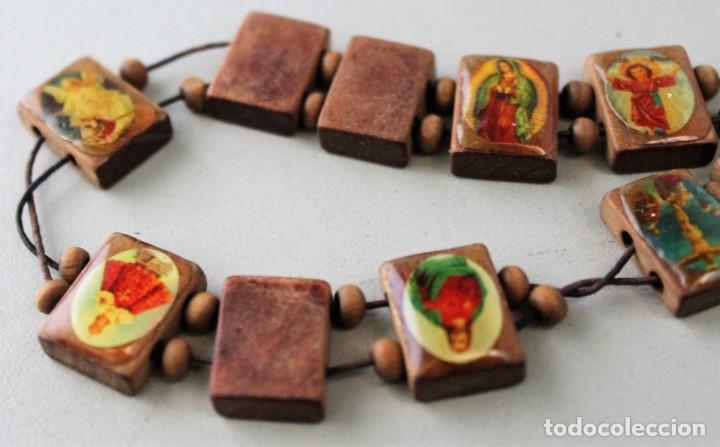 Segunda mano: Pulsera de madera religiosa. El el&aacute;stico est&aacute; cedido - Foto 3