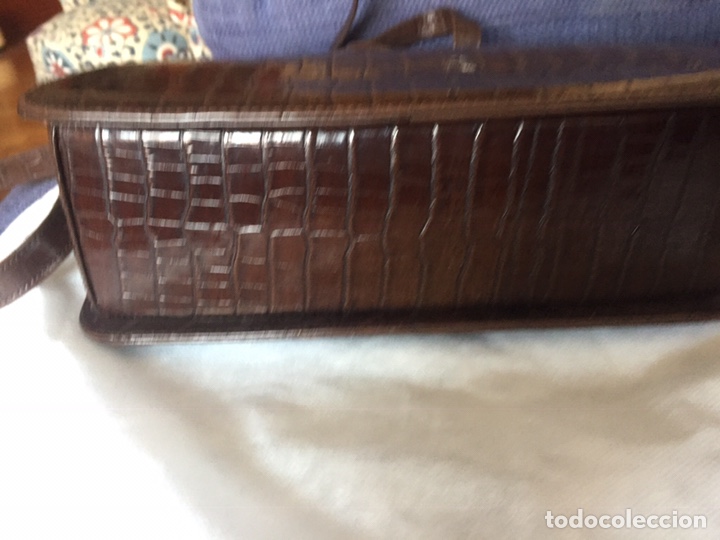 Segunda mano: Bolso marr&oacute;n Guy Laroche aut&eacute;ntico - Foto 6