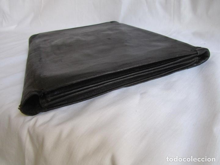 Segunda mano: Cartera para documentos en cuero negro - Foto 6