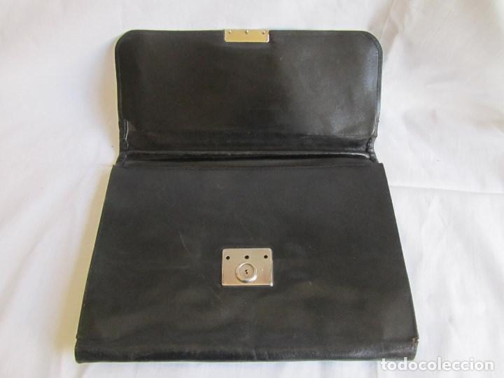 Segunda mano: Cartera para documentos en cuero negro - Foto 8