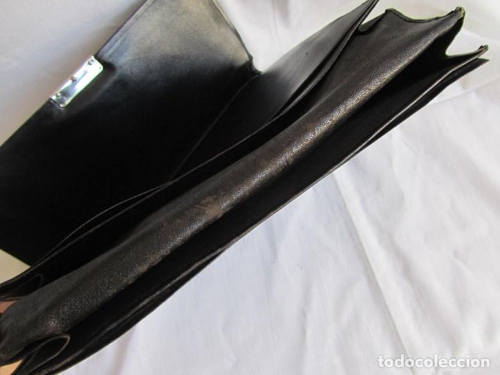 Segunda mano: Cartera para documentos en cuero negro - Foto 10