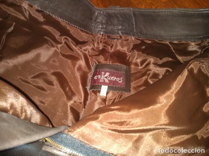 Segunda mano: Pantal&oacute;n de cuero de mujer - Foto 4