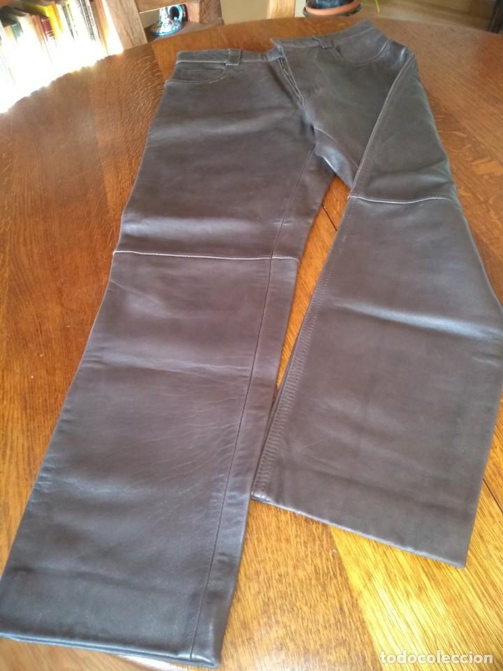 Segunda mano: Pantal&oacute;n de cuero de mujer - Foto 5