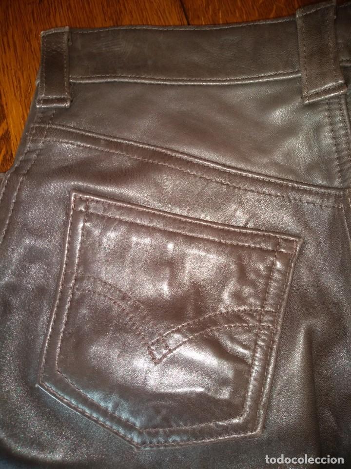 Segunda mano: Pantal&oacute;n de cuero de mujer - Foto 8