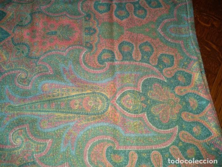Segunda mano: Jersey mujer estampado en tonos verde y rosa - Foto 5