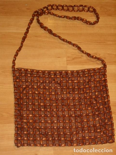 Segunda mano: BOLSO DE BOLAS DE MADERA. - Foto 2
