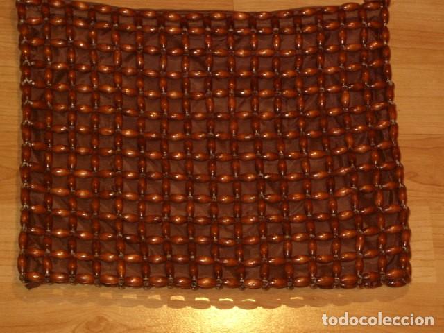 Segunda mano: BOLSO DE BOLAS DE MADERA. - Foto 3