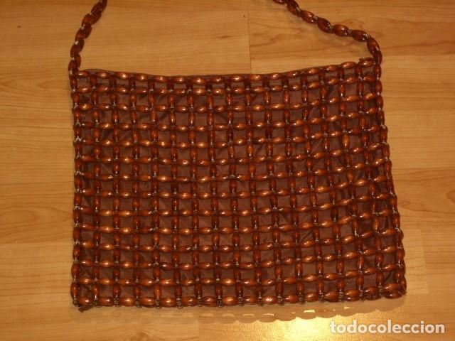 Segunda mano: BOLSO DE BOLAS DE MADERA. - Foto 6