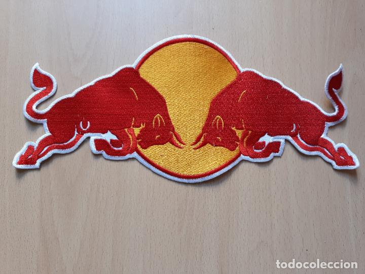 parche grande de tela bordado toros red bull - Comprar ropa y complementos  de segunda mano en todocoleccion - 147015142