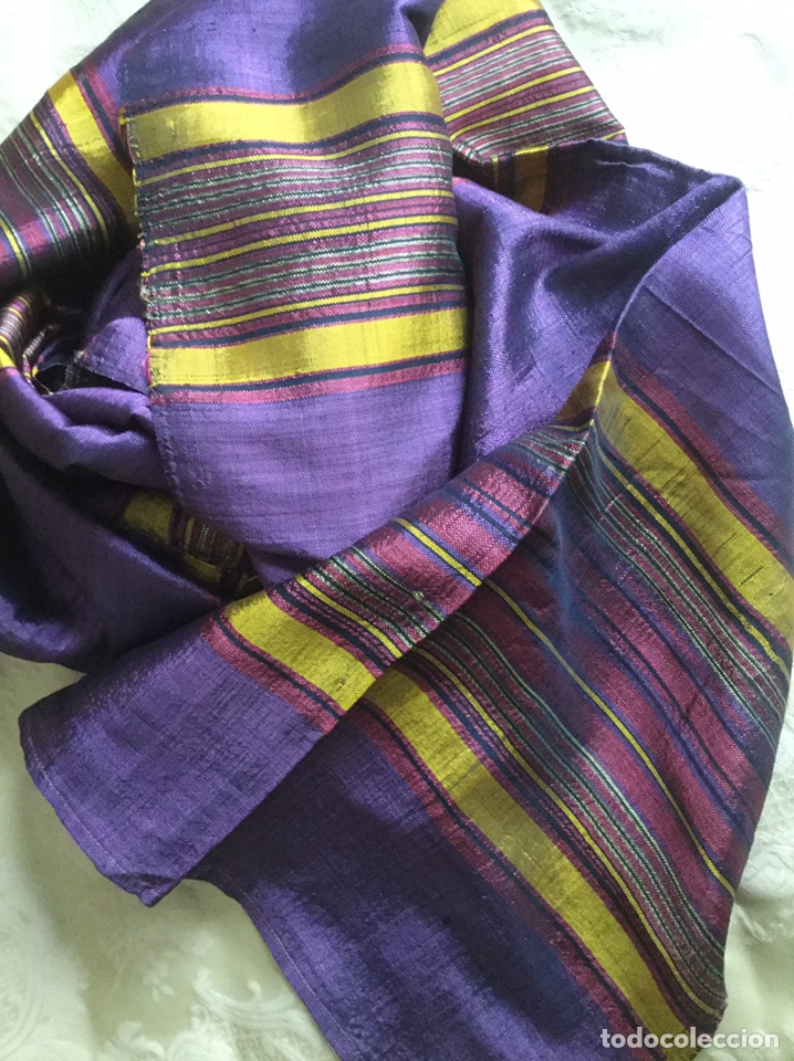 Segunda mano: CHAL FULAR VINTAGE DE SEDA COLOR MORADO - Foto 5