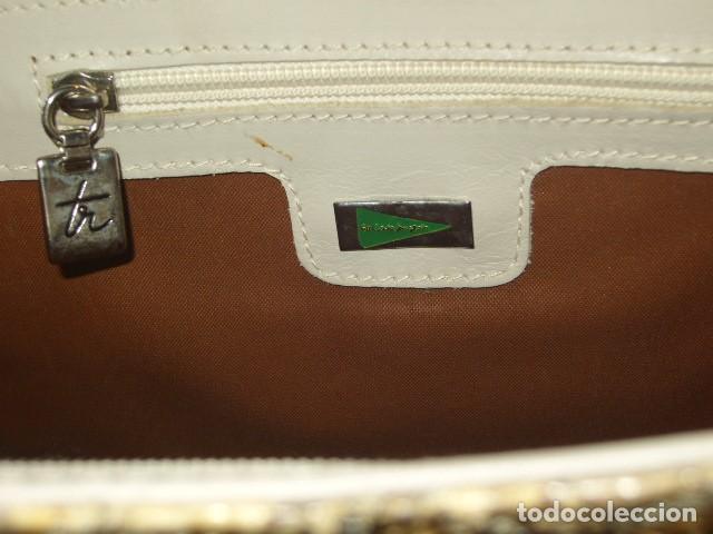 Segunda mano: BOLSO DE PIEL DE SERPIENTE,EL CORTE INGLES. - Foto 7