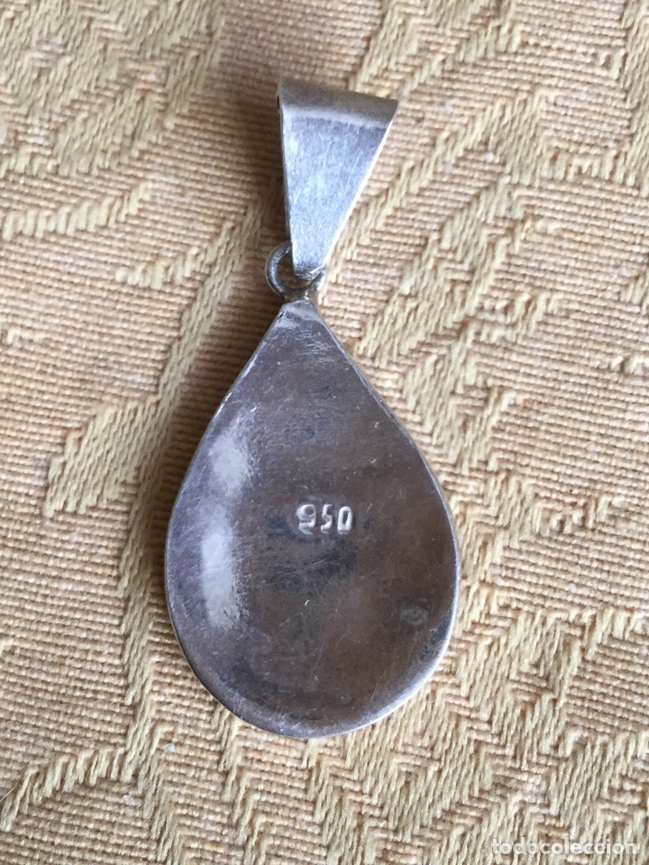 Segunda mano: COLGANTE PLATA DE LEY FORMA DE GOTA - Foto 2