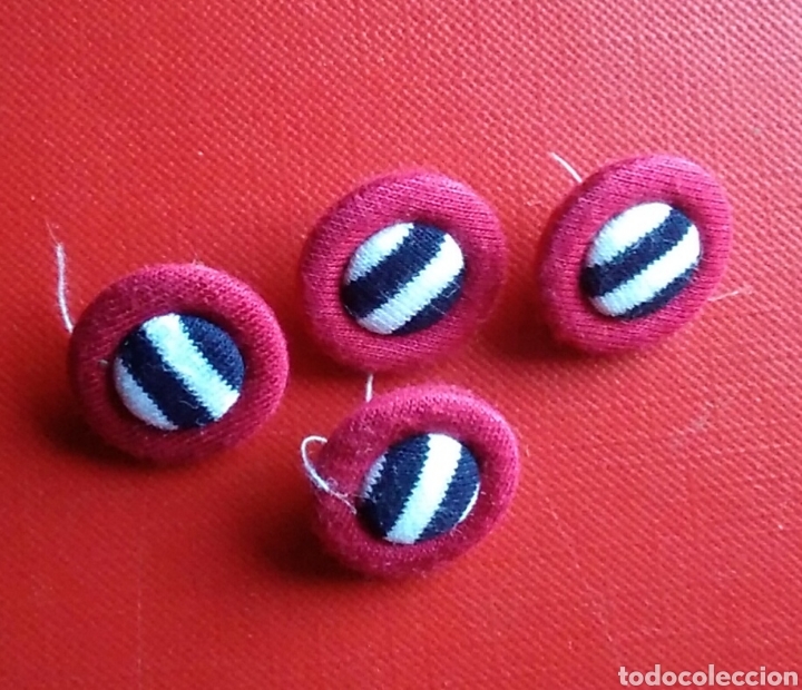 Segunda mano: 4 botones estilo marineros hilo - Foto 1