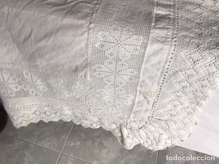 Segunda mano: S&Aacute;BANA DEL A&Ntilde;O 1920 DE LINO Y ALGOD&Oacute;N CON BORDADO - Foto 1