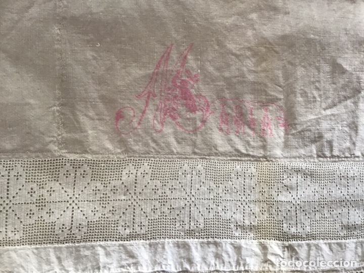 Segunda mano: S&Aacute;BANA DEL A&Ntilde;O 1920 DE LINO Y ALGOD&Oacute;N CON BORDADO - Foto 4