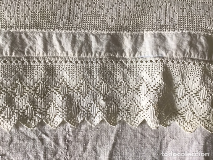 Segunda mano: S&Aacute;BANA DEL A&Ntilde;O 1920 DE LINO Y ALGOD&Oacute;N CON BORDADO - Foto 6